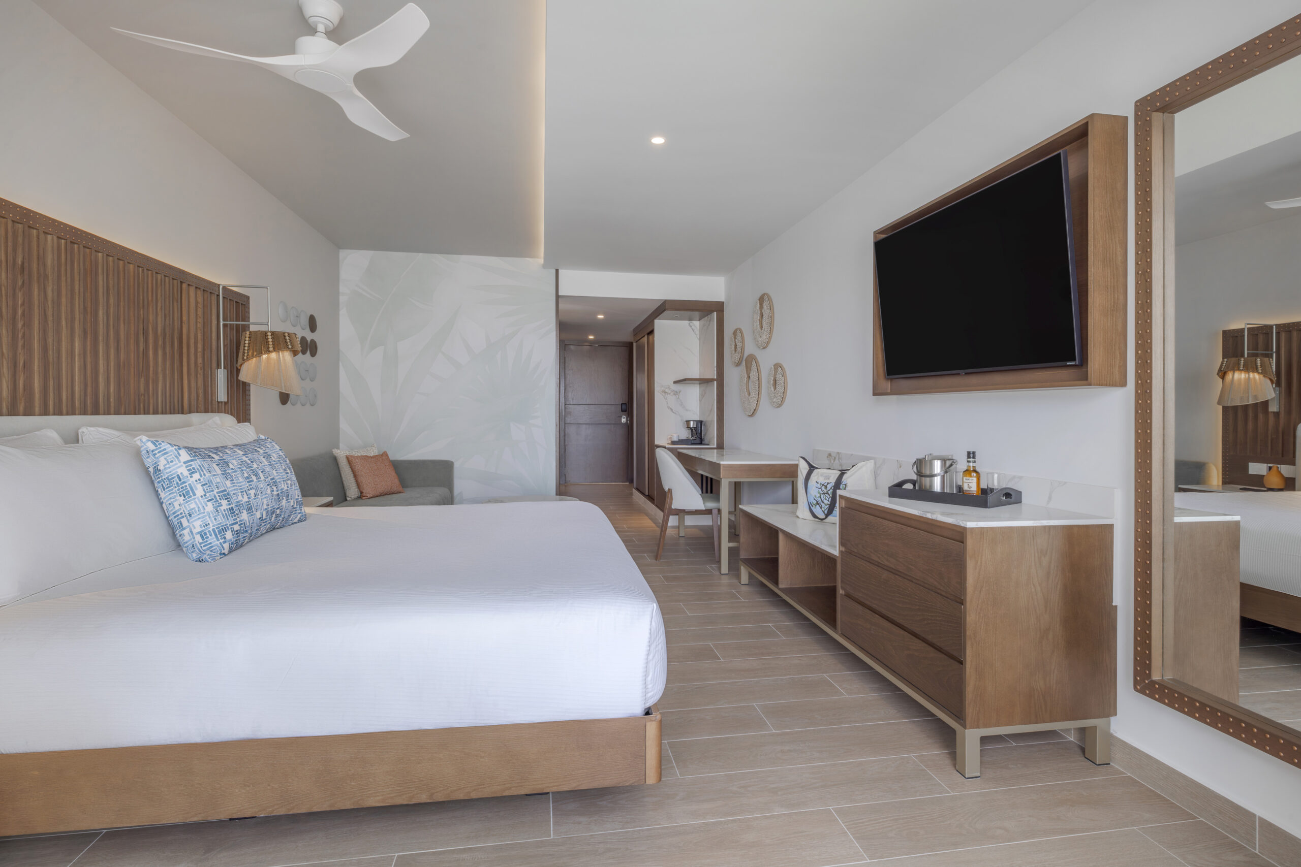 luxury-junior-suite-5-6a4d7a88b44ef