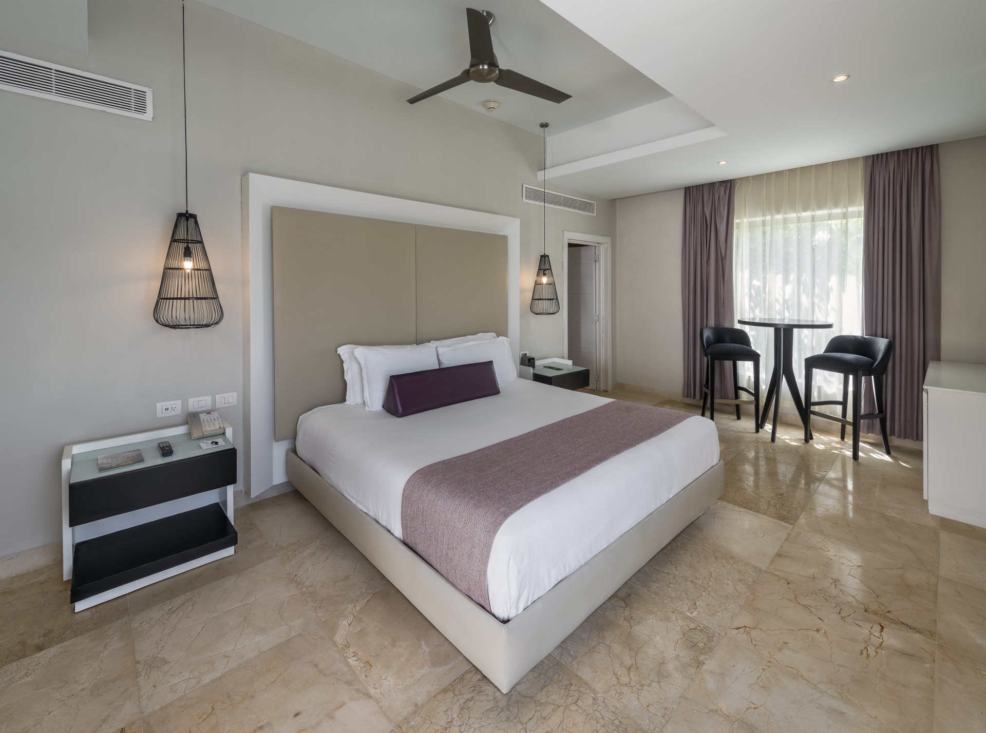 rcpc-chic-mansion-10-resized-699e1db933ab3